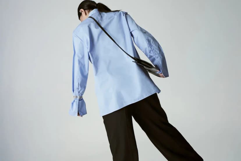 Placeholder: creator-side hand-back image